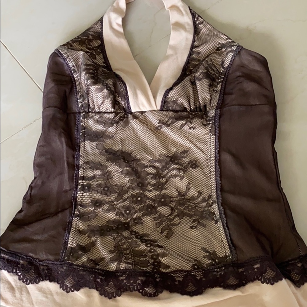 Sexy elegant Bebe top.